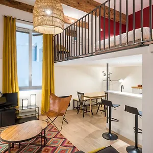https://honor-vaubecour.hotels-rhonealpes.com